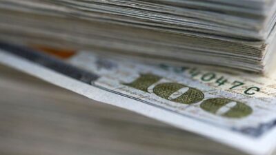 بعد انتظار.. هذا موعد إنخفاض الدّولار والسعر المُرتقب
