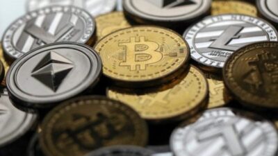 الأمل يعود للكريبتو.. بيتكوين صوب 30 ألف دولار