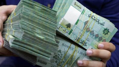 للمرّة الأولى بتاريخ لبنان… الدولار يتخطى الـ100 ألف ليرة!