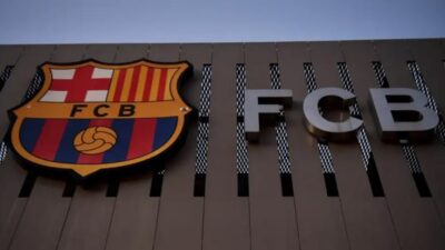 الادعاء ضد برشلونة بسبب مزاعم دفع أموال مقابل مجاملات تحكيمية