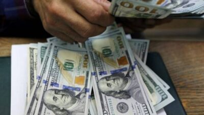 سعرُ دولار السوق السوداء صباح اليوم