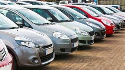 مع رفع الدولار الجمركي مُجدداً… هكذا أصبحت أسعار السيّارات
