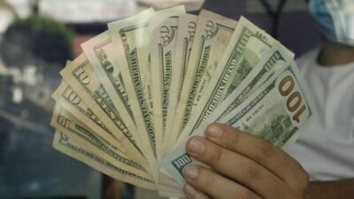 سعرُ دولار السوق السوداء صباح اليوم