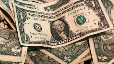 سعرُ دولار السوق السوداء صباح اليوم