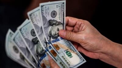 انتخاب الرئيس والدولار… “طلوع أو نزول”؟