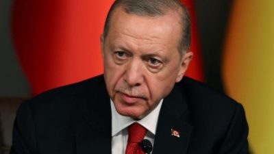 أردوغان: الدول التي تتحدث عن حقوق الإنسان تراقب المجازر الإسرائيلية من “بعيد”