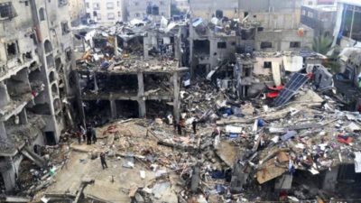 استشهاد عشرات الفلسطينيين بينهم صحافي في قصف على النصيرات ومخيم جباليا