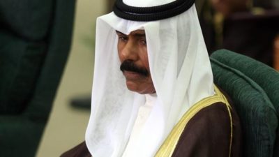 وعكة صحية” تدخل أمير الكويت إلى المستشفى