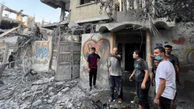 نازحو غزة ينامون في العراء بعد الجوع والعطش
