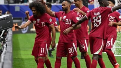 قطر يتأهل الى الدور ربع النهائي في كأس آسيا