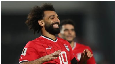 غياب صلاح شهرين عن الملاعب