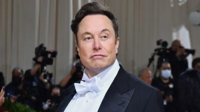 ماسك يخشى أن يشغل المهاجرون منازل الاميركيين