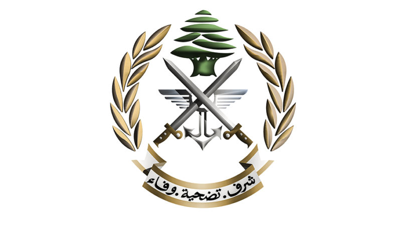 محاولة وحدة من الجيش تؤازرها دورية من مديرية المخابرات توقيف عدد من المهربين في منطقة دير العشاير