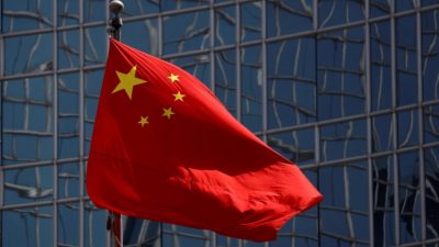 الصين تفرض عقوبات على شركات أميركية