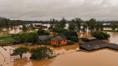 إرتفاع حصيلة ضحايا الفيضانات في البرازيل ,