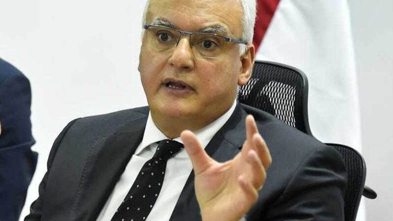 وزير الاتصالات يكشف عدد المشتركين السوريين بخدمات "تاتش وألفا