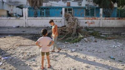 غزة على شفير المجاعة... كيف يتضور الأطفال جوعاً؟