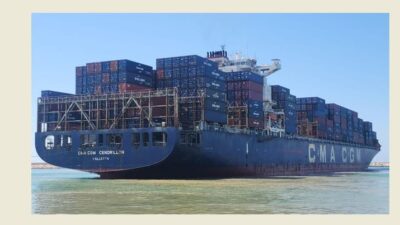 سفينة الحاويات الضخمة  CMA CGM CENDRILLON رست في مرفأ طرابلس