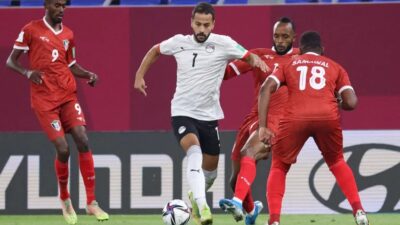 لاعب مصري يتعرض لسكتة قلبية خلال مباراة