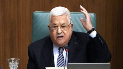 عباس في روسيا في آب