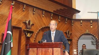 خوفًا على حياته… محافظ مصرف ليبيا المركزي يفرّ