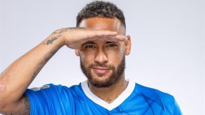 الهلال يعلن عودة نجمه نيمار إلى الملاعب