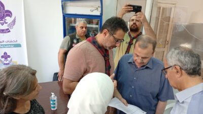 النائب البزري يتفقد مراكز الإيواء في صيدا