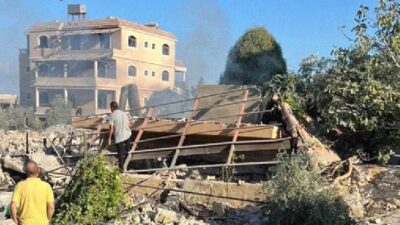 ‏إصابات ودمار كبير جراء الغارة الإسرائيلية التي استهدفت بلدة باتوليه في صور