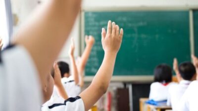 الطلاب يستعيدون تجربة كورونا في التعلم عن بعد
