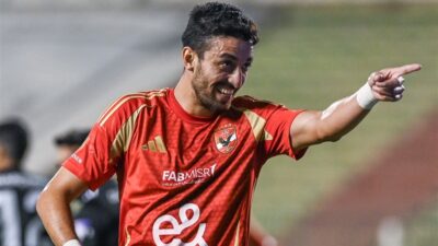 بهدف طاهر.. الأهلي يتفوق على زد وينفرد بالصدارة