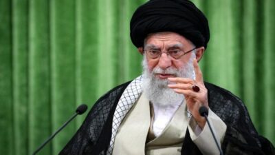 خامنئي يمنح الضوء الأخضر لـ”الحزب” لوقف النار