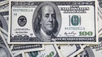 الدولار يستقر مع توقعات خفض تدريجي لأسعار الفائدة