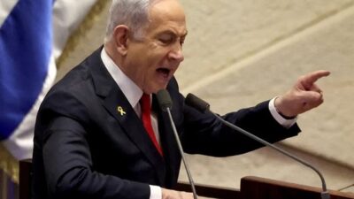 بعد استلام جثامينهم… نتنياهو يتوعد “قتلة الرهائن