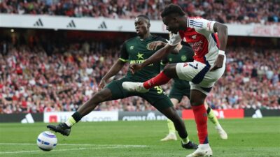 ليفربول يقترب من اللقب.. برينتفورد يفرض التعادل على آرسنال