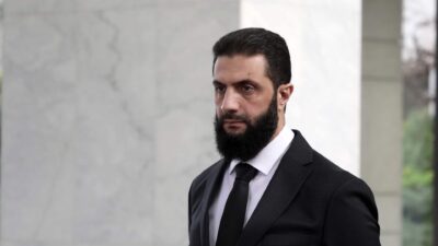 الشرع يتوجه إلى الإمارات في ثاني زيارة كرئيس لسوريا لدولة خليجية