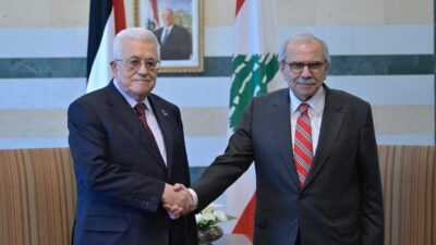 رئيس الحكومة نواف سلام يستقبل الرئيس الفلسطيني محمود عباس في السرايا الحكومية
