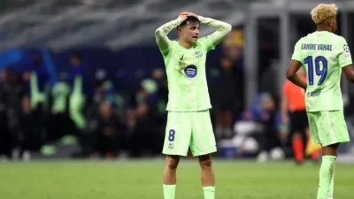 بعد وداع "الأبطال".. حلم برشلونة بـ"الثلاثية" يتبخر