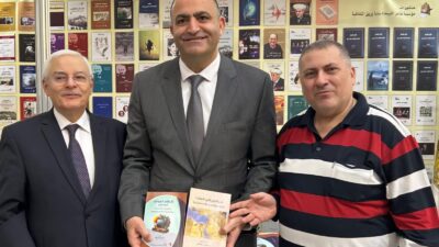 الصحافي سلطان يوقع كتاب ( الاعلام المرئي ) والاسعاف الشعبي تكرمه