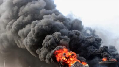 ضربات على ميناء الحديدة اليمنيّ