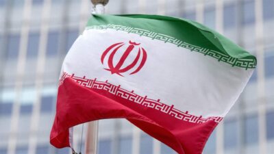 إيران "تدين بشدة" الضربات الإسرائيلية في اليمن