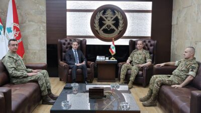 استقبالات العماد قائد الجيش