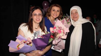 ويبقى لبنان " عرض مسرحي استعراضي  لناديي الدراما والرقص في ثانوية رفيق الحريري يجسد تعلق اللبناني بوطنه مهما قست عليه الحروب والأزمات