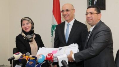 الحجار أشرف على تسليم المكاوي نتائج الإنتخابات للمديرية العامة للشؤون السياسية