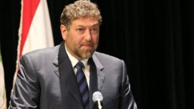 افرام: تطوير البنى التحتيّة لا يكون “بالشحادة”