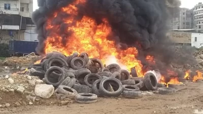 حريق كبير على أوتوستراد البداوي