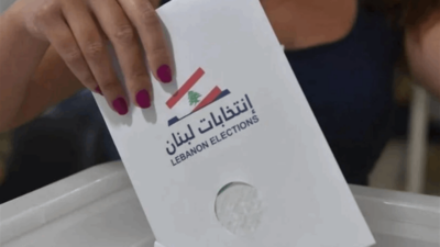 محافظ الجنوب يشرف على تجهيز صناديق الاقتراع