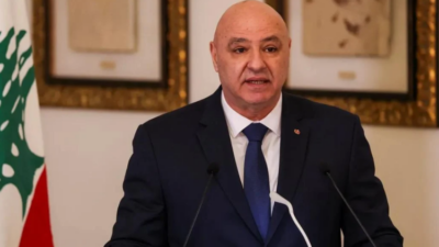 الرئيس عون أمام حاكم مصرف لبنان ونوابه: مسؤوليتكم كبيرة لإعادة الثقة بالنظام المصرفي اللبناني