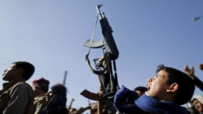 الحوثيون يتوعدون بالرد على الغارات الإسرائيلية في اليمن