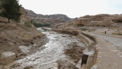 وفاة بلجيكية وابنها جراء السيول جنوب الأردن