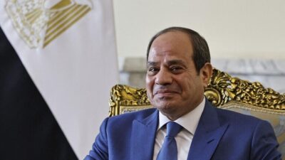 ترحيب حار بين السيسي وشي جين بينغ في موسكو